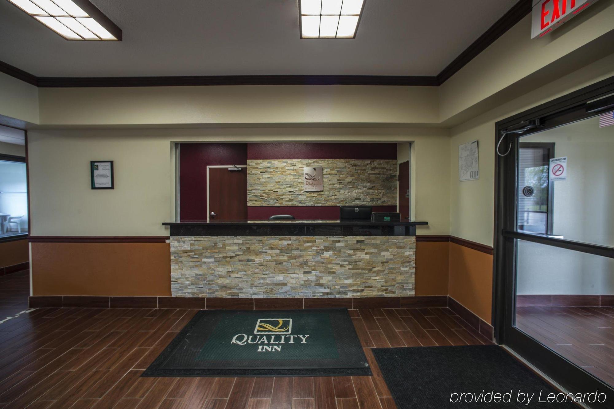 Super 8 By Wyndham Harrisburg Hotel Екстериор снимка