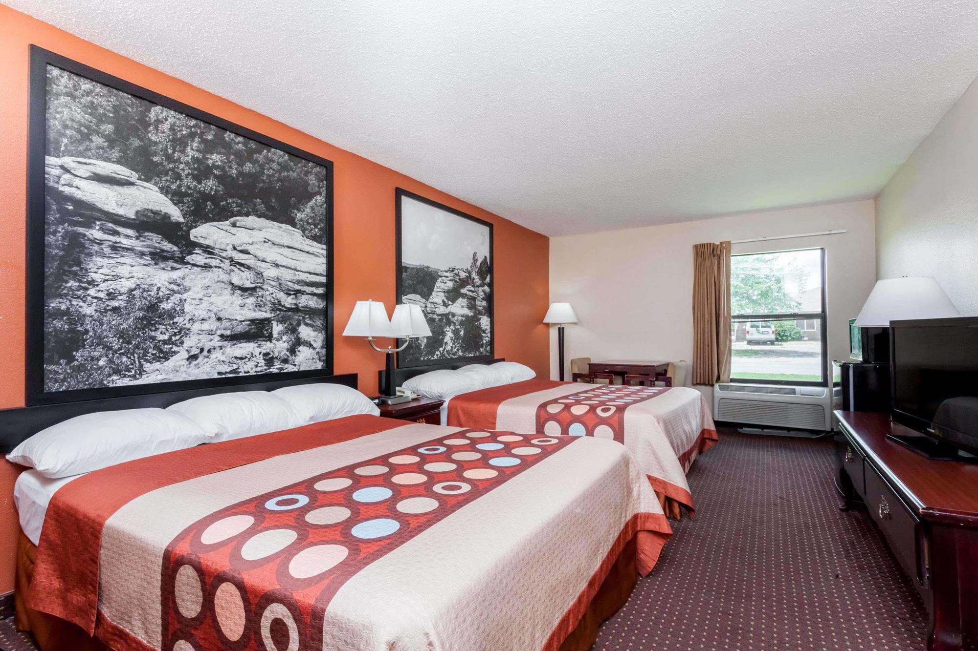 Super 8 By Wyndham Harrisburg Hotel Екстериор снимка